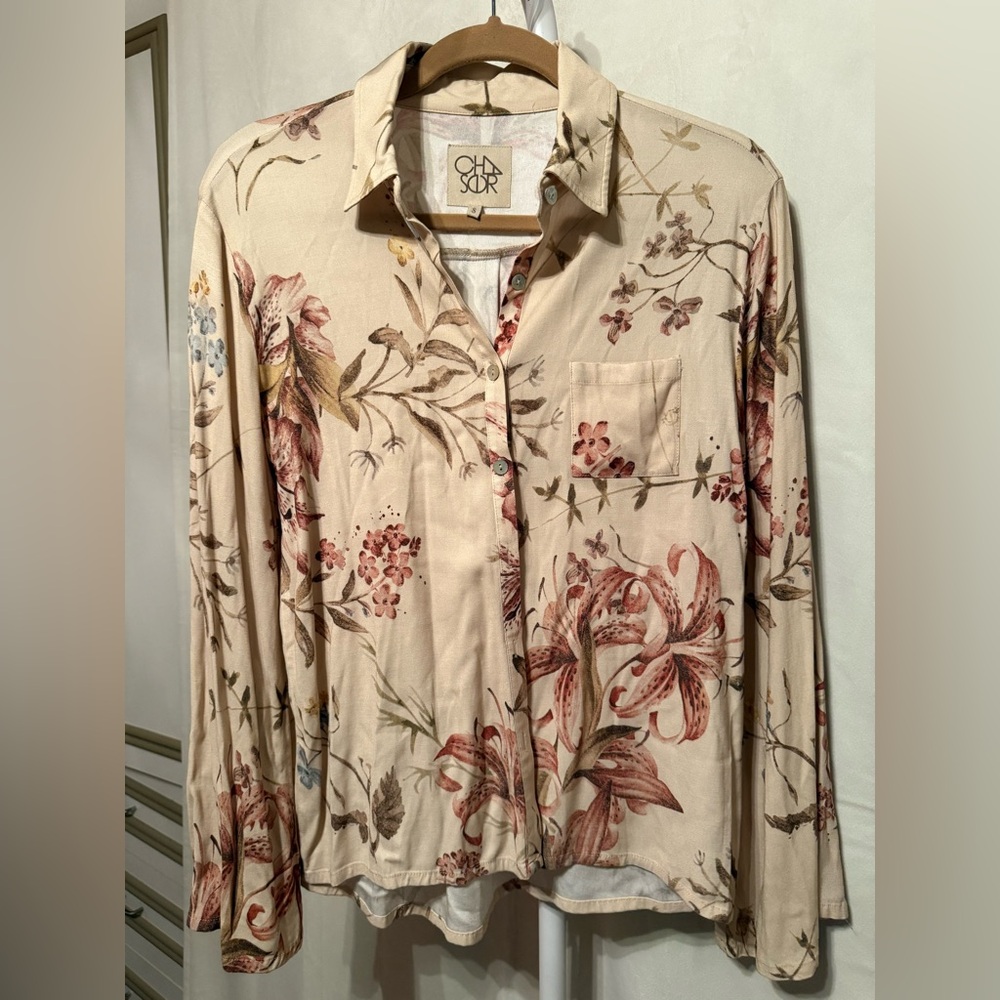 Vintage Chaser Floral Button Down Shirt Small Cream Lily Print Blouse